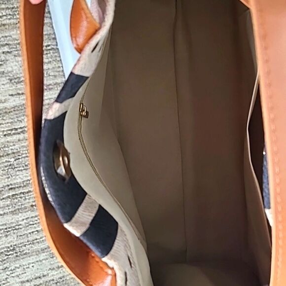Khaki Purse w/Navy Blue Stripes, Scarf is Gold/Navy, Camel Straps/Handles NWOT - Picture 7 of 10